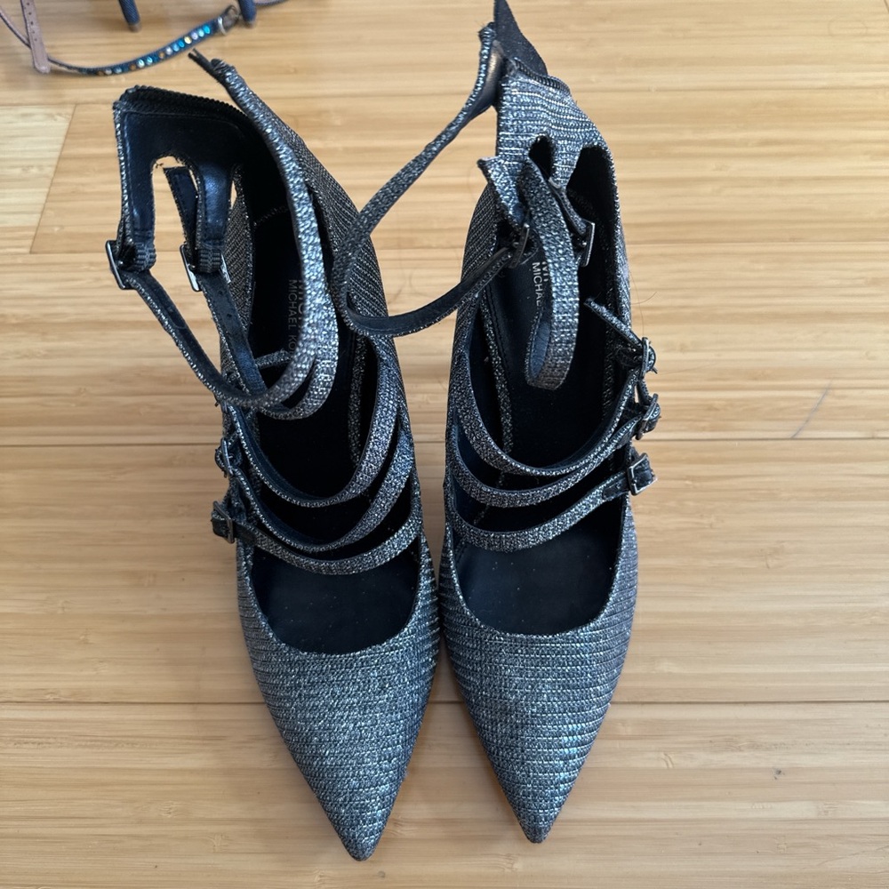 Michael Kors Glittering Silver Heels